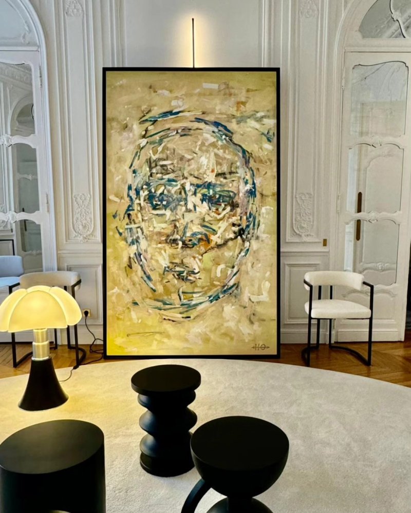 Buying a work of art to decorate your home or to add to your collection: what’s the difference?